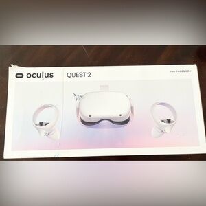 Oculus Quest 2 VR Lightly Used